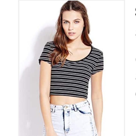 Striped Crop Top size Large - Picture 2 of 2